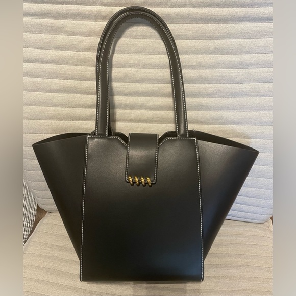 Charles & Keith Osiris Metallic Accent Trapeze Tote - Black - Picture 3 of 3